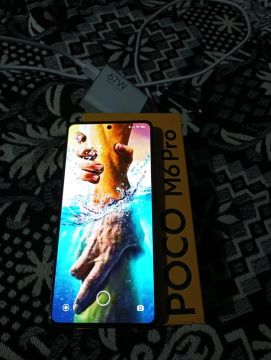 Poco M6 Pro  com  caixa