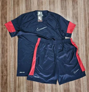 CONJUNTOS DA NIKE RECORTE MATERIAL DRI FIT PONTUAÇÃO DISPONÍVEL P.M.G.GG