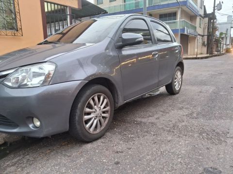 Carro BEM CUIDADO !