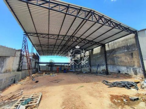 Galpão para alugar, 280 m² por R$ 7.500/mês - Coqueiral - Araruama/RJ