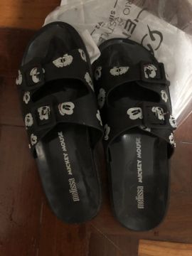 DOIS PARES DE SANDÁLIA MELISSA ORIGINAIS POR 50,00