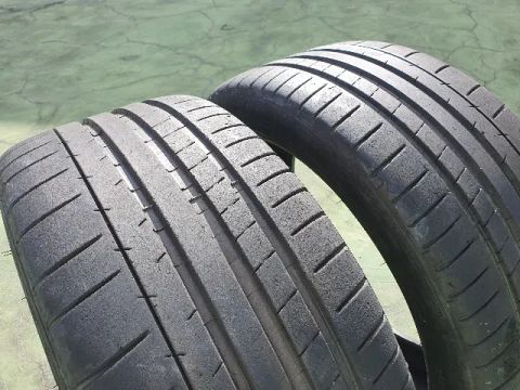 Vendor Troco PAR 245/40ZR20 Michelin Pilot Super Sport
