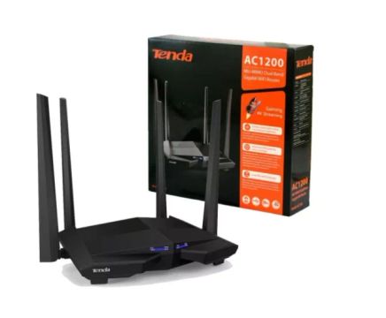 Roteador Tenda v5.0 AC6 preto 110V/220V