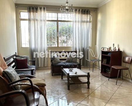 Apartamento à venda no bairro Silveira com 120 m² e 3 dormitórios/quartos disponíveis.