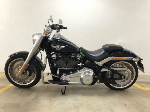 HD Fat Boy 114 Azul - 2019 - Baixa Km - Acessório 