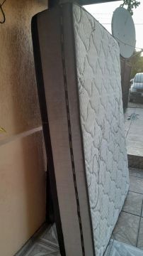 Vendo colchão gazim semi novo de molas ensaiadas 30 cm de altura, R$650 aceito propostas
