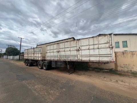 Carreta Graneleira 
