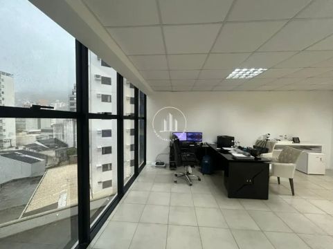 Escritório/Sala Comercial no Edificio Hantei Office - Centro