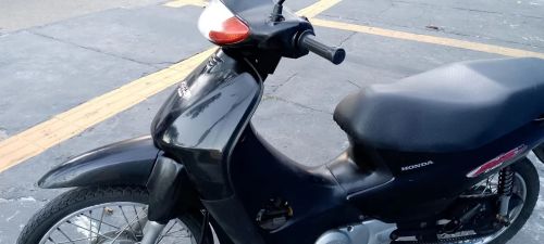 Honda Biz 100cc 2005 ks pedal IPVA em dias td ok placa nova