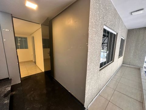 **COMERCIAL PARA LOCAÇÃO NO BAIRRO UMBARÁ - ESTRUTURA COMPLETA E AMPLO ESTACIONAMENTO!**