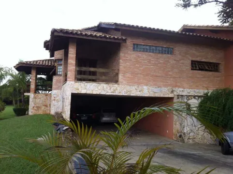Chácara em Alameda das Caviúnas - Colinas do Mosteiro de Itaici - Indaiatuba/SP