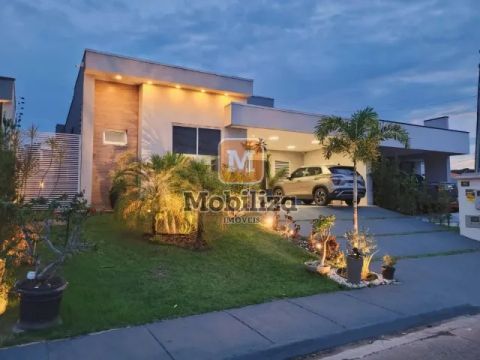 Casa com 3 suítes no Condomínio Verana