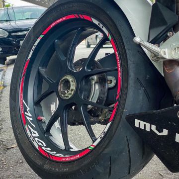 MV Agusta F4 - Esportiva de Luxo