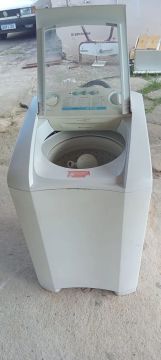 Máquina de lavar eletrolux cap.8 klz 