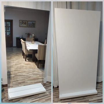 Espelho de MDF com rodinhas - Decorativo