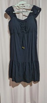 Vestidos e macacão 