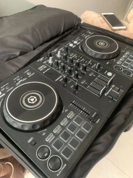 VENDO DDJ-400 <br>VENDO DDJ-400 ? COMPLETA E IMPECÁVEL!<br>VENDO DDJ-400 ? COMPLETA E IMPECÁVEL!