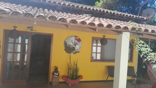 CASA COM PISCINA