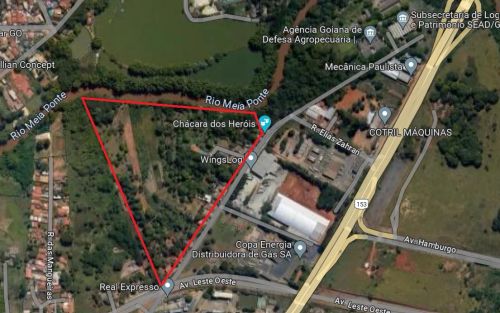 Área comercial com 12 333 m²