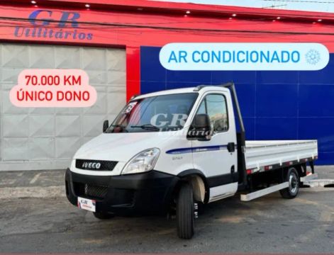 Iveco Daily 35s14 2018 Carroceria Com Ar Condicionado