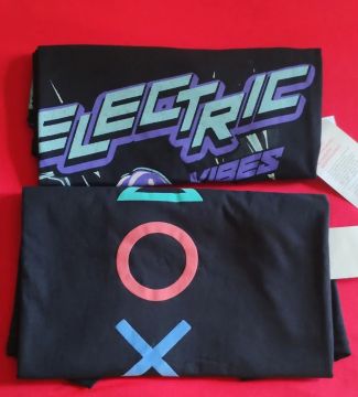 2 Camisetas  Novas