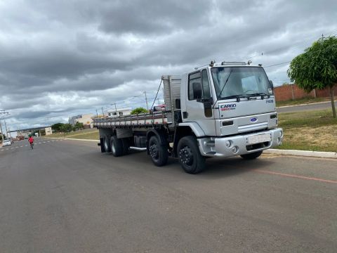 VENDO OU TROCO EM CAMINHONETE OU CAMINHÃO 3/4