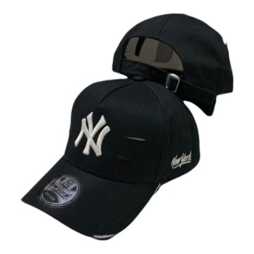 Boné NY Preto - Estilo e Qualidade!