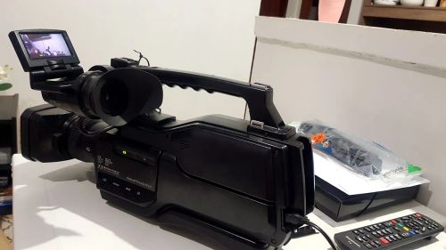 Para hoje Filmadora Sony hxr-mc2000n