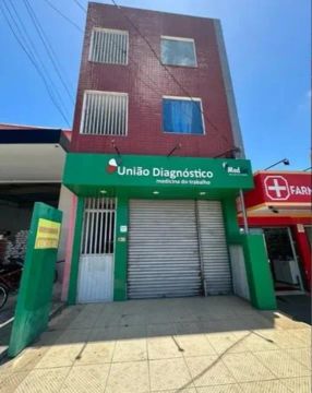 VENDE-SE PRÉDIO COMERCIAL COM KITNETS - BARRA DOS COQUEIROS 
