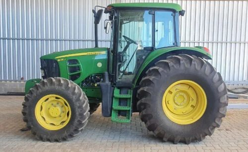 TRATOR AGRICOLA JOHN DEERE