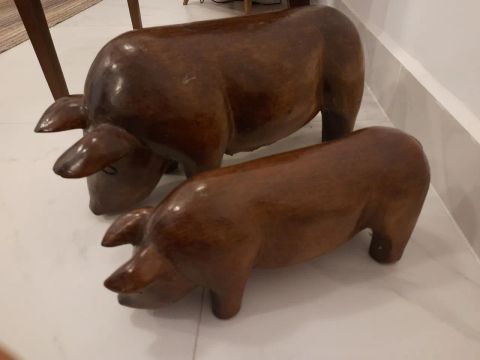 Par de Porquinhos de Madeira - Decoração