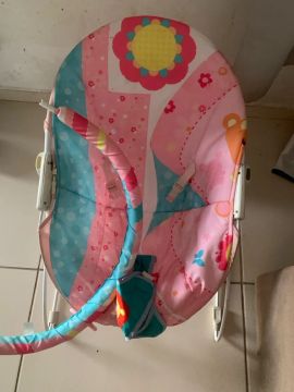 Balanço infantil vibratório para bebê