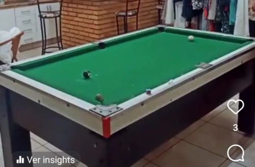 Mesa de sinuca usada