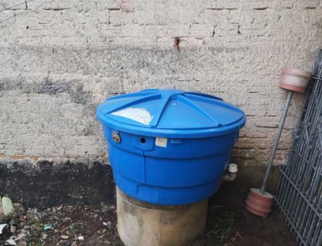 Caixa d'Água Tigre 310 Litros - Usada Pouco, Em Ótimo Estado!