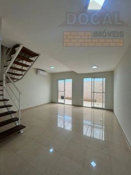 Casa em Condomínio para Locação no Jardim Rosa Maria, São Paulo-SP: 3 quartos, 1 suíte, 2 