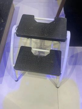 Escada de Alumínio Dobrável 2 Degraus