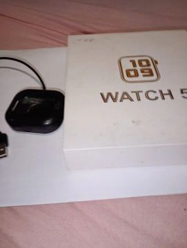 Vendo um Carregador para Smartwatch relógio inteligente 