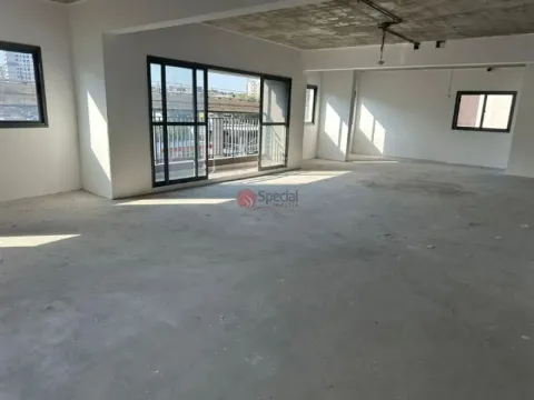 Sala comercial para compra na Vila Prudente, em frente à estação do Oratório (monotrilho).