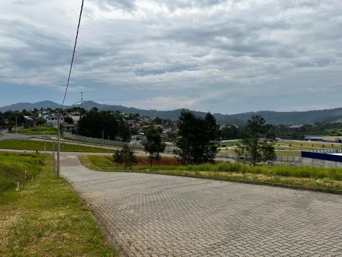Terreno em loteamento no bairro Paulista em Campo Bom (RS) - à venda