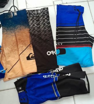 Shorts de Surf - Oakley, Quiksilver e Outros