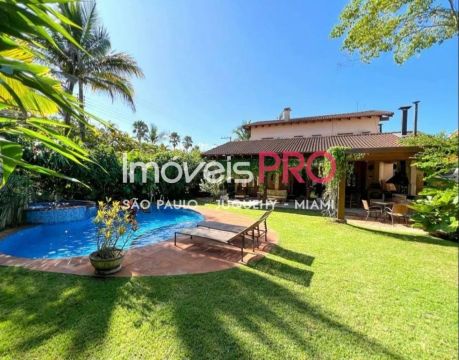 Casa 04 suites 560mts a venda no Condominio Jardim Acapulco - Guaruja