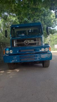 Vendo  Mercedes l 1318 ano 2008/2009 reduzida