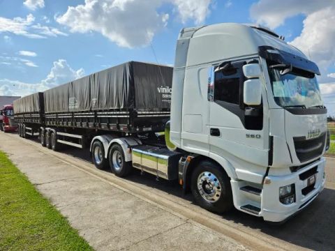 Iveco Hiway 560 6x4 Bug Leve Mola Ano 19 + Bitrenzão 3x3 Aiz Ano 20 Quinta roda S/pneu