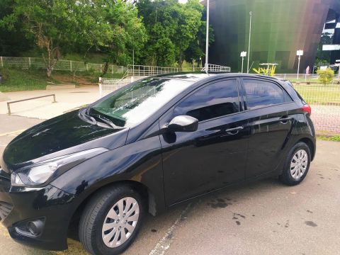 Hyundai HB20 1.6 Confort - Preto 