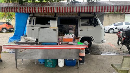 Kombi Pastel e Caldo de Cana