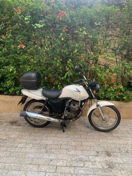 Honda CG 125 - Branca - 2010