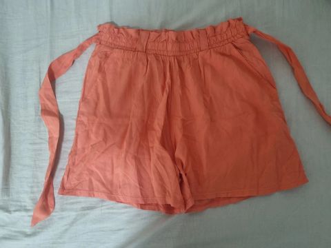 Shorts salmão com elástico 