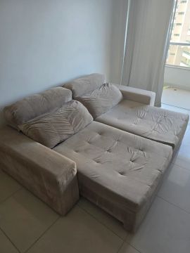 Sofá de Canto em Suede Bege - 3 Lugares