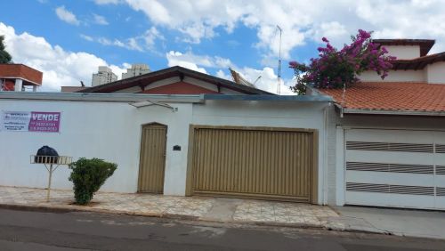 Imóvel para venda possui 230 metros quadrados com 3 quartos em Nova Piracicaba - Piracicab