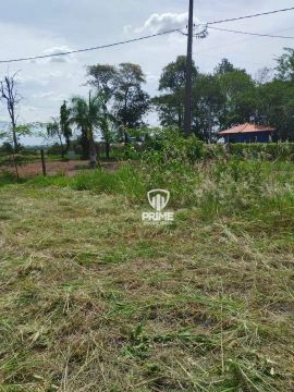 Chácara à venda em Alvorada do Sul no Condominio Riviera do Nascente. Condomínio todo no p